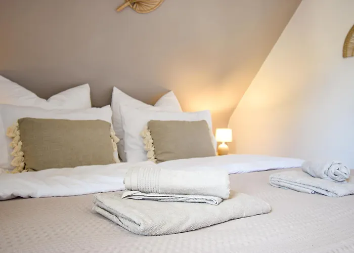 Boho-Apartment - Feel Like Home, Tiny Bathroom & Garage, 60M2