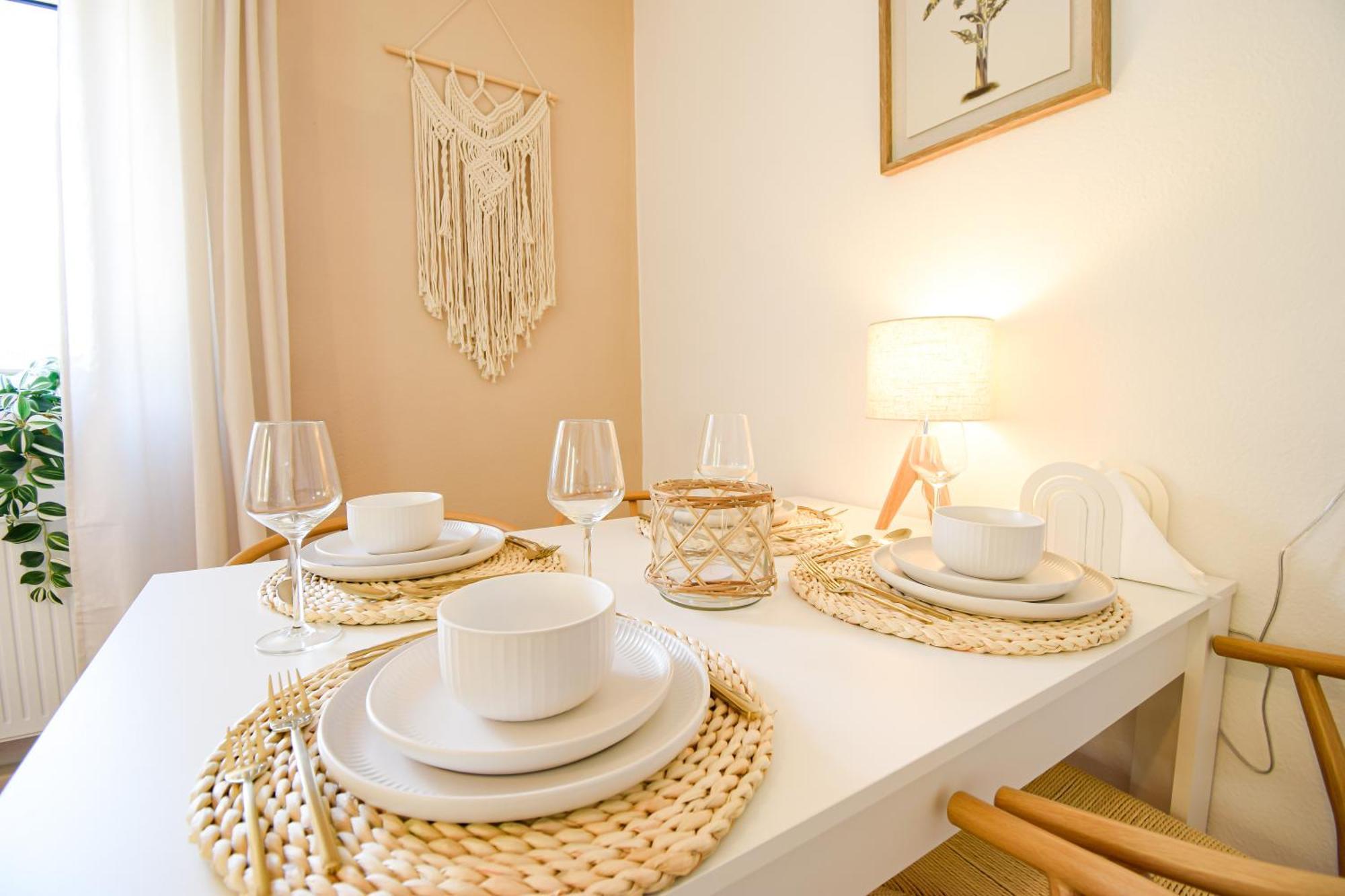 Apartment Boho-apartment - Feel Like Home, Tiny Bathroom & Garage, 60m2